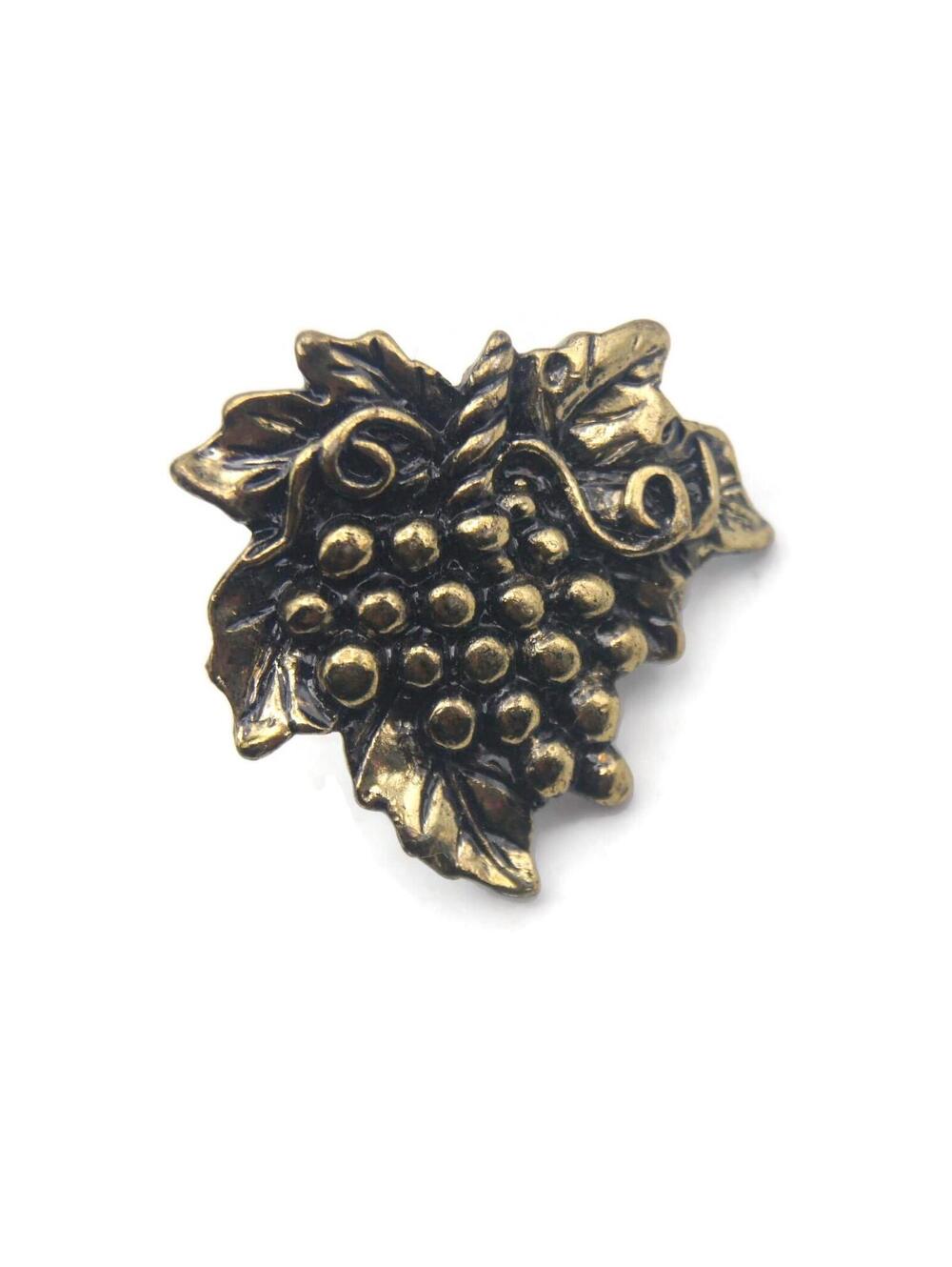 Antiqued Gold Tone Bunch of Grapes Pin Back Brooch, Vintage Brooch, Lapel Pin.